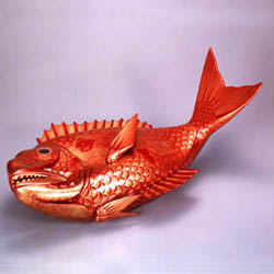 朱漆恵比寿文箔絵鯛形食籠